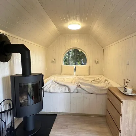 Lodge Maringotka U Lesa Stankovice (Kutna Hora)