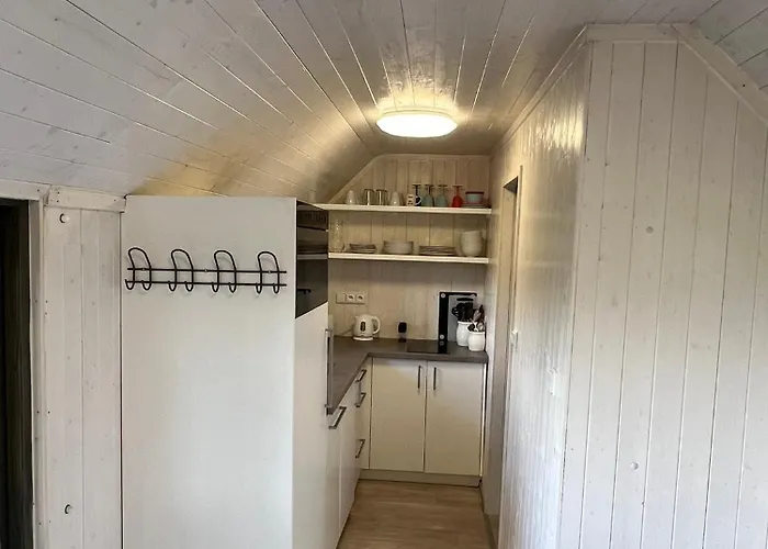 Lodge Maringotka U Lesa *